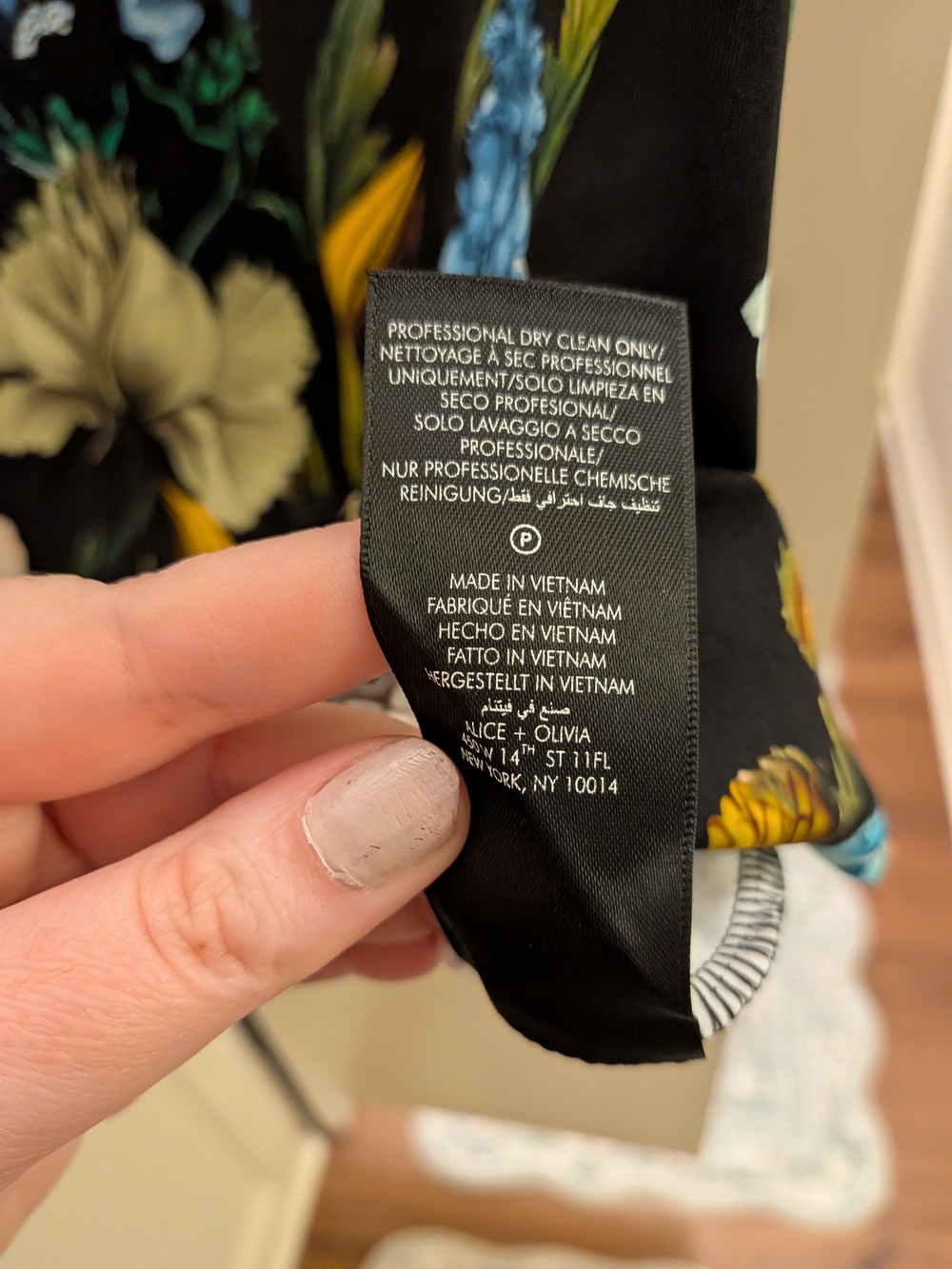 Alice + Olivia Black Floral Dress 10 - Picture 5 of 5